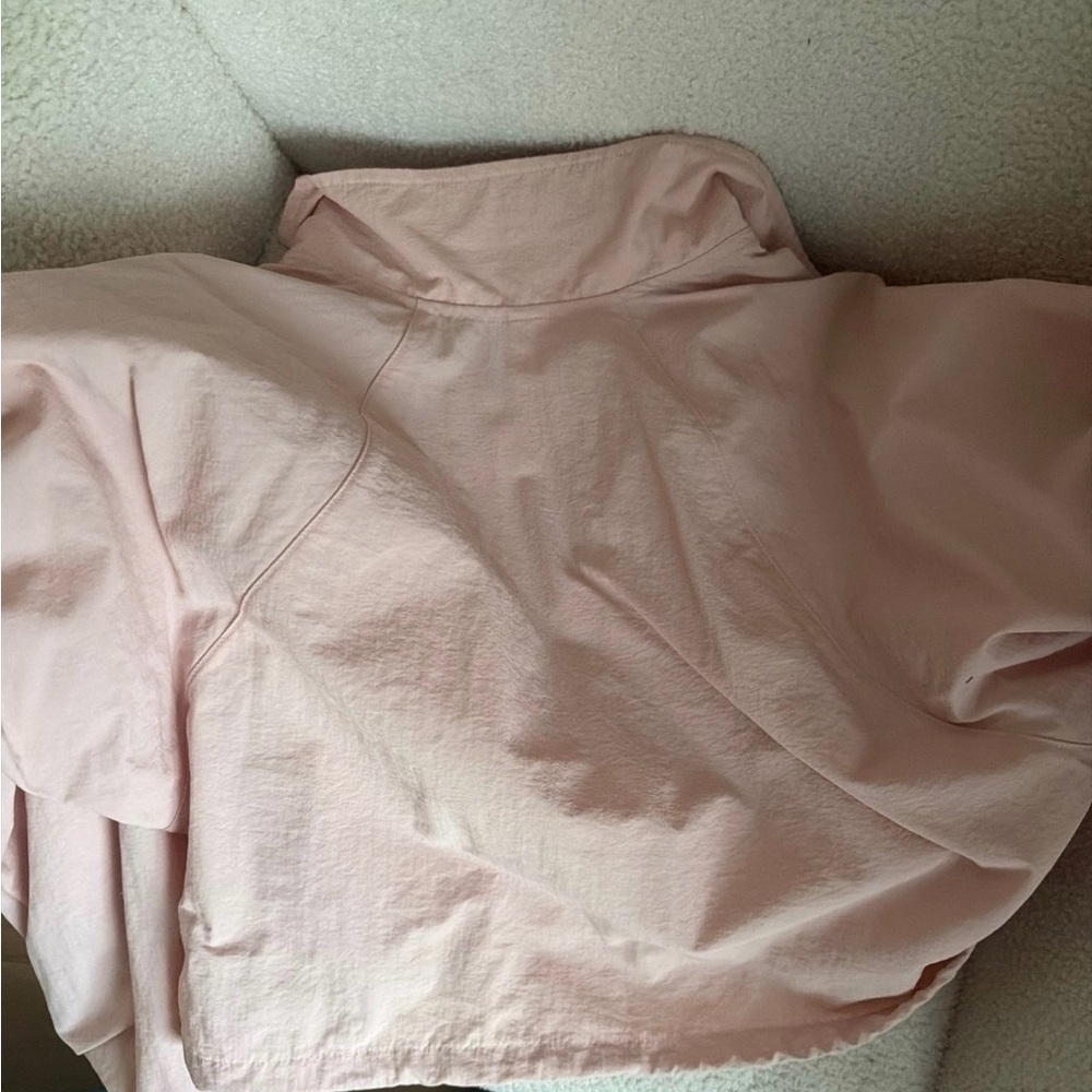 ALO Yoga Pink Quartz Cropped Pullover